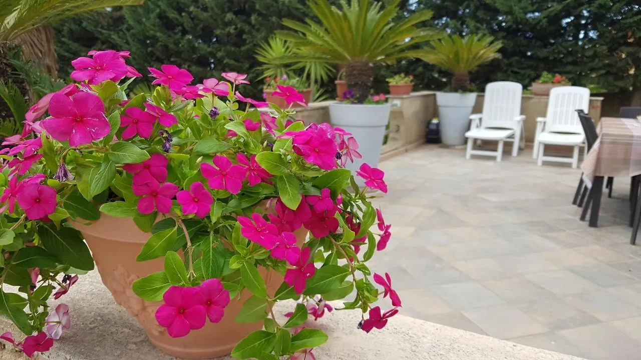 Casa Vacanze Rosa Camastra Italia