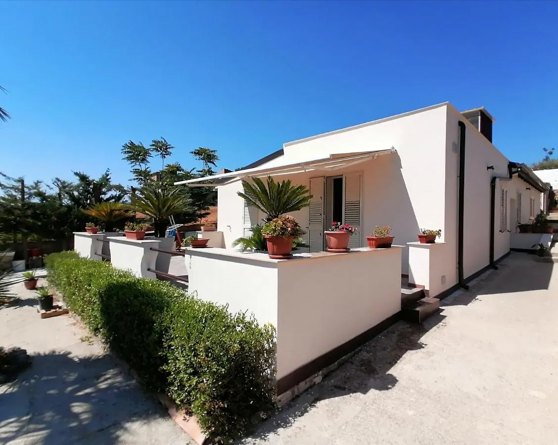 Casa Vacanze Rosa Camastra