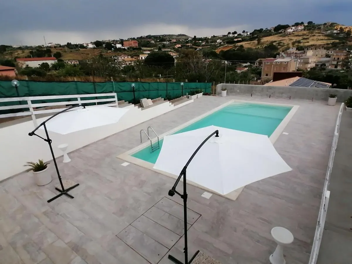 Casa Vacanze Villa Tropia Camastra 別荘