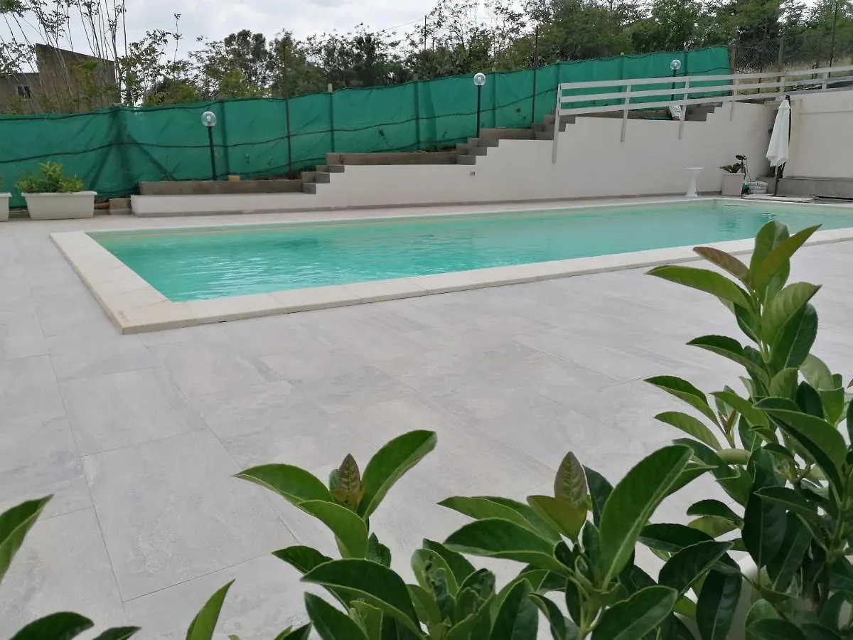 Casa Vacanze Villa Tropia Camastra